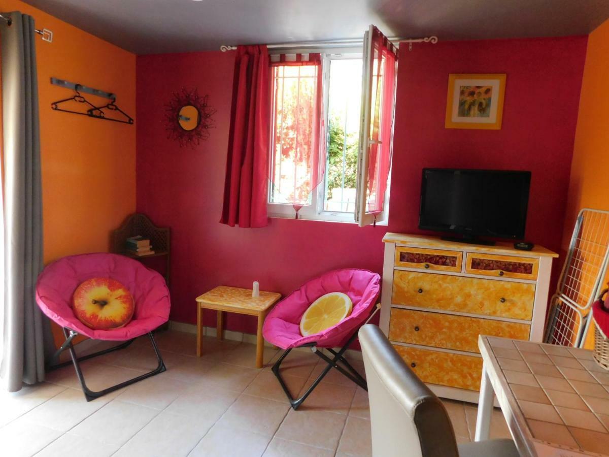 Villa Les Pins Mirabel-aux-Baronnies Eksteriør billede